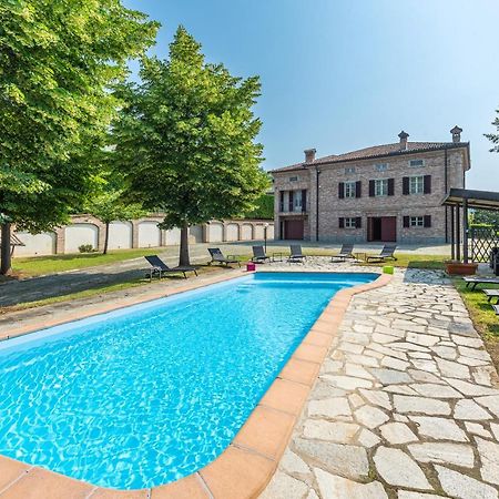 Villa Cornelia , Entire Villa With Private Pool Corneliano d'Alba Luaran gambar